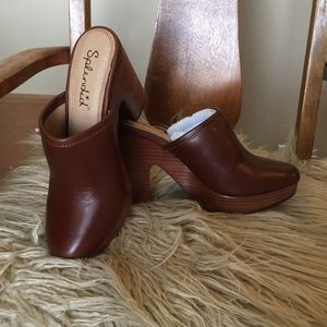 Splendid leather 70’s style platform mule